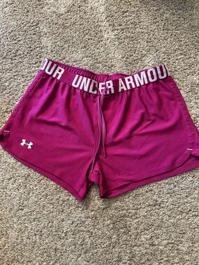 Under Armour running shorts size s